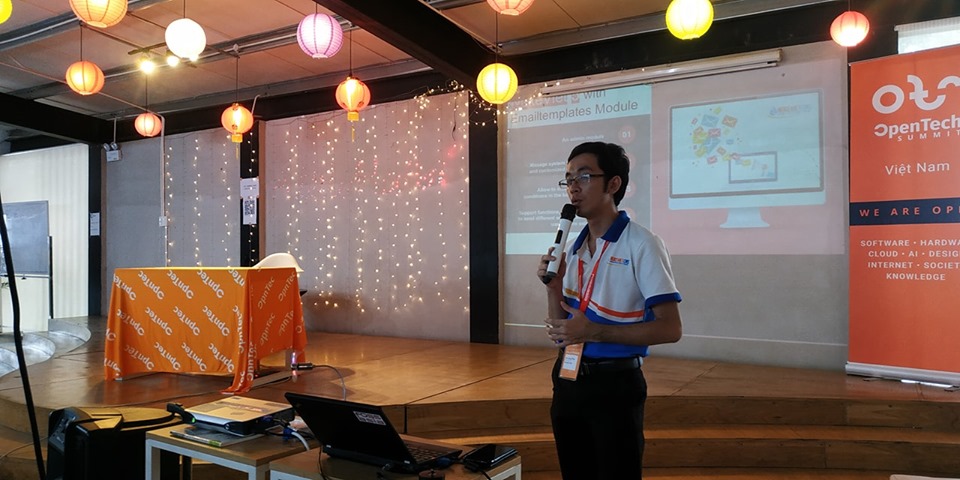 Anh Phan Tấn Dũng - Đại diện NukeViet Core Team giới thiệu NukeViet tại OpenTechSummit Vietnam 2019